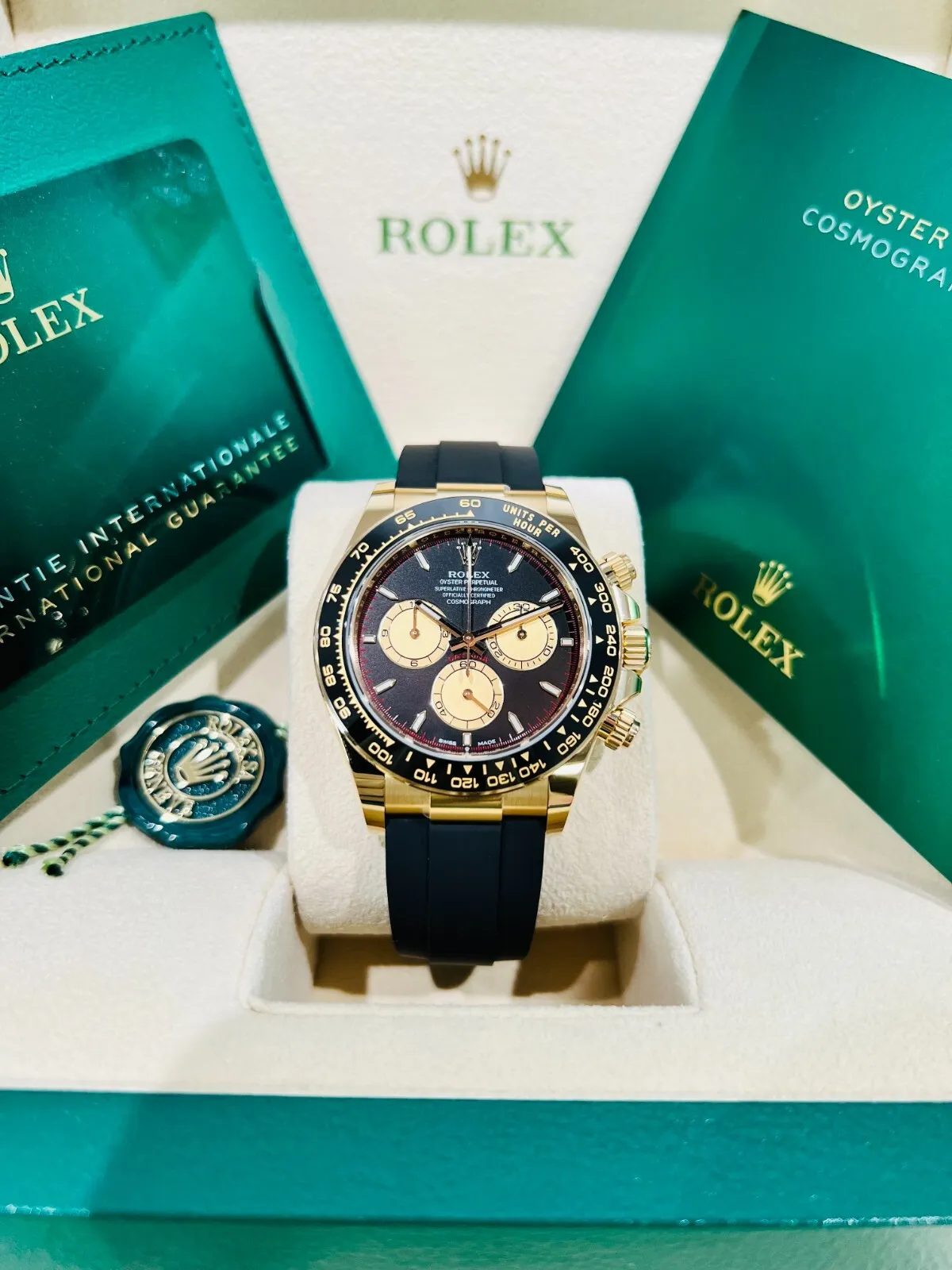 Superclone Rolex Daytona 40 mm Intense black Dial 126518LN
