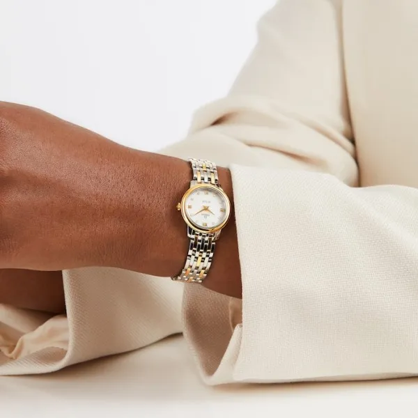 Omega De Ville Women Quartz Mother of Pearl 18ct Yellow Gold Watch O42420246055001