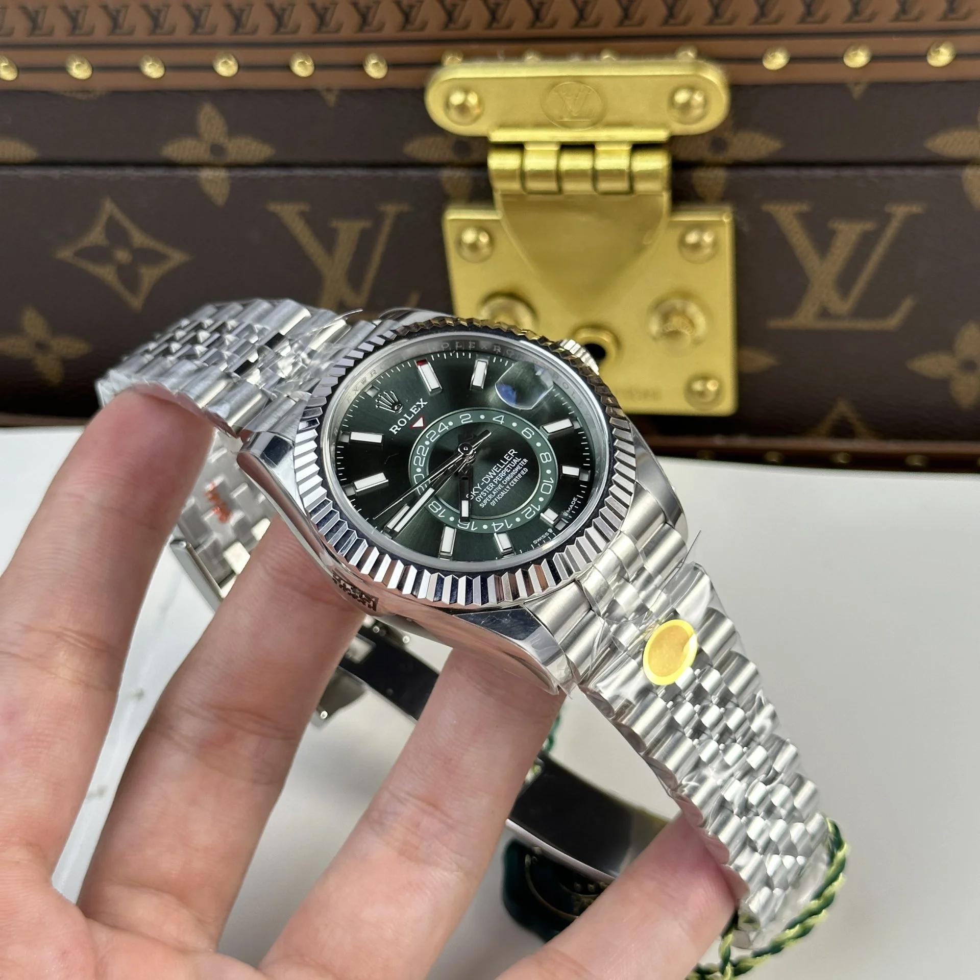 Superclone Rolex Sky-Dweller 42 mm Mint green Dial 336934 Jubilee